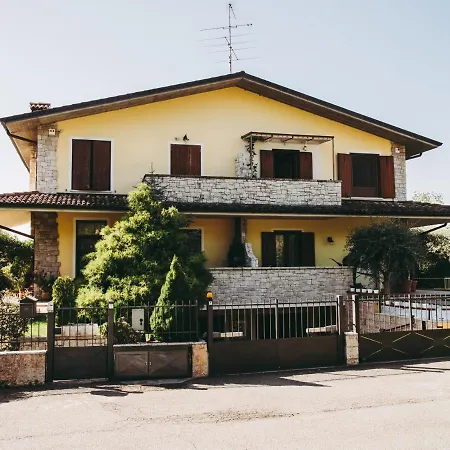 Civico 16 *